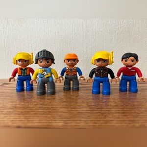 LEGO DUPLO 5 Mini Figures Play Toys Knight 3 inch